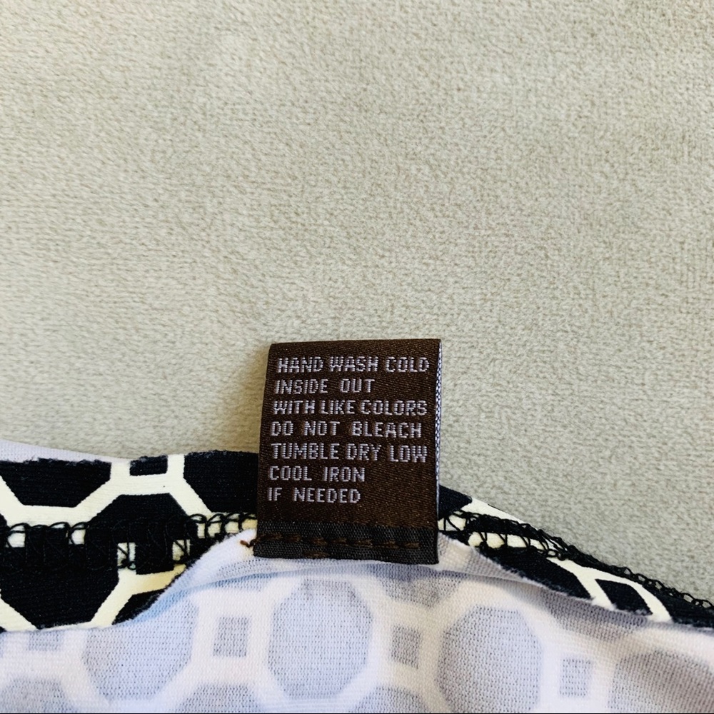 Never Worn New J. McLaughlin Skirt symmetrical Print - Picture 5 of 5